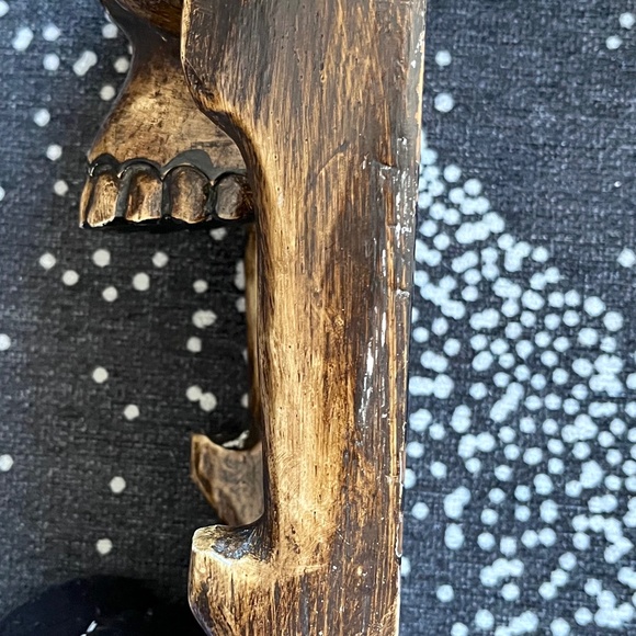 Vintage Handcrafted Wooden Skull Mirror - Picture 15 of 16